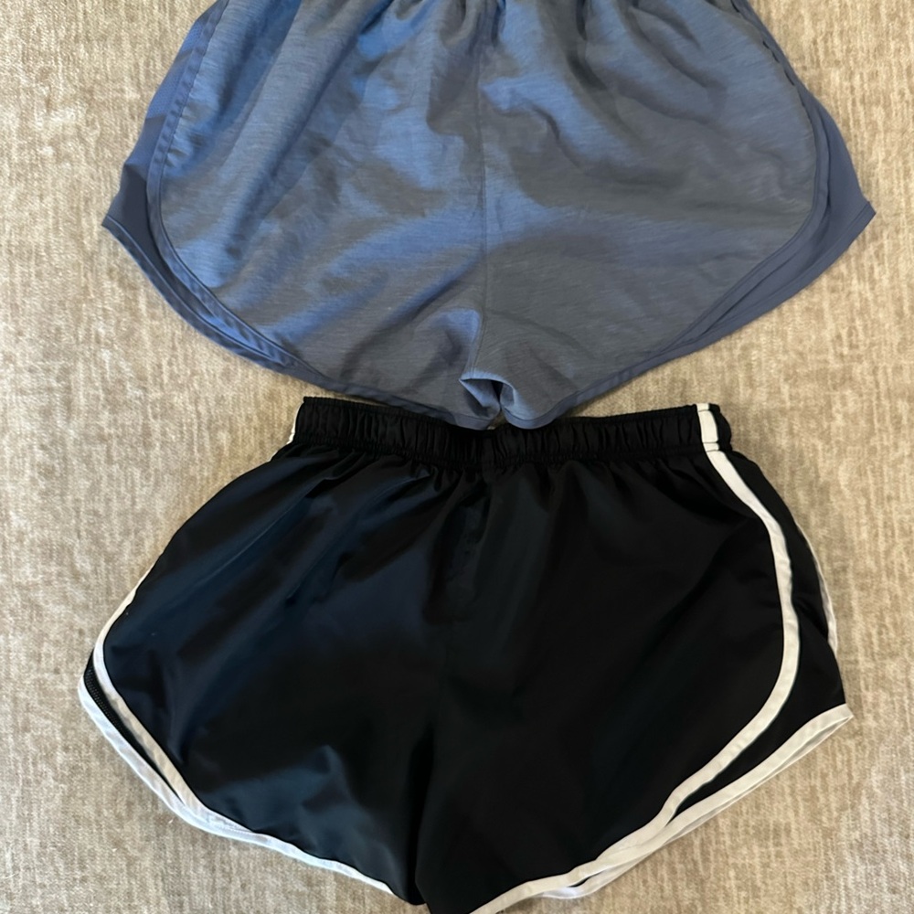 Lot of 2: Women’s Nike Tempo shorts with liner. Blue and Black/White. Sz Large - Picture 2 of 5